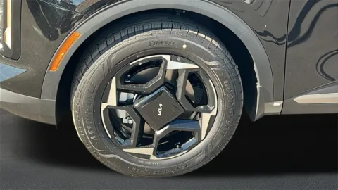 More photos of 2026 Kia Sportage Hybrid EX at Fiesta Kia, CA