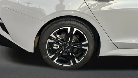 More photos of 2022 Kia K5 GT-Line at Fiesta Kia, CA