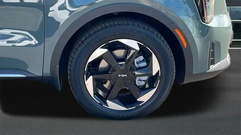 More photos of 2026 Kia Sorento Hybrid EX at Fiesta Kia, CA