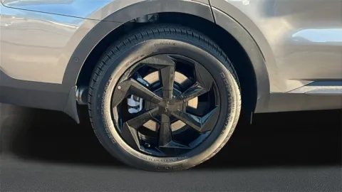 More photos of 2026 Kia Sorento Plug-In Hybrid SX Prestige at Fiesta Kia, CA