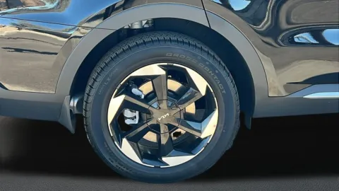 More photos of 2026 Kia Sorento Hybrid EX at Fiesta Kia, CA