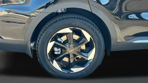 More photos of 2026 Kia Sorento Hybrid EX at Fiesta Kia, CA