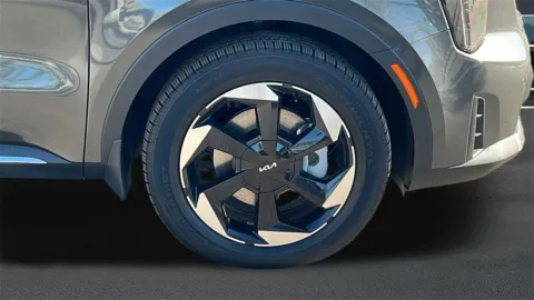 More photos of 2026 Kia Sorento Hybrid EX at Fiesta Kia, CA