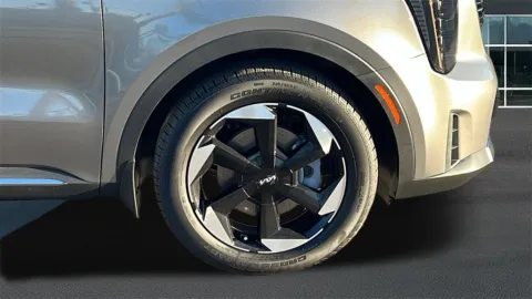 More photos of 2026 Kia Sorento Hybrid EX at Fiesta Kia, CA