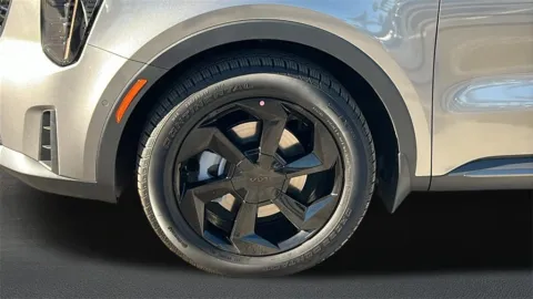 More photos of 2026 Kia Sorento Plug-In Hybrid SX Prestige at Fiesta Kia, CA