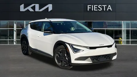 White 2025 Kia EV6 Light for sale in Indio, CA