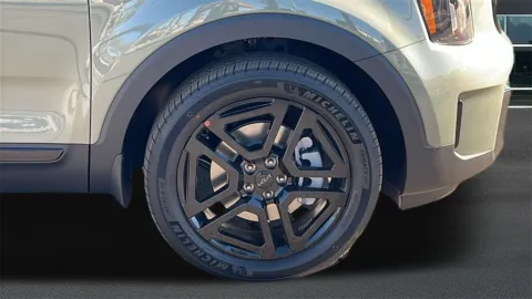 More photos of 2025 Kia Telluride SX X-Line at Fiesta Kia, CA
