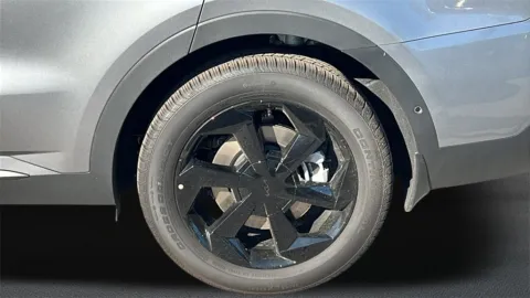 More photos of 2026 Kia Sorento Hybrid X-Line SX Prestige at Fiesta Kia, CA