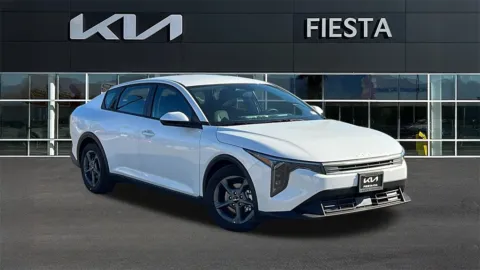 White 2025 Kia K4 LXS for sale in Indio, CA