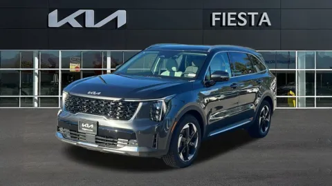 Photos of 2026 Kia Sorento Plug-In Hybrid EX for sale in Indio, CA at Fiesta Kia