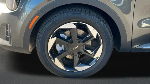 More photos of 2026 Kia Sorento Plug-In Hybrid EX at Fiesta Kia, CA