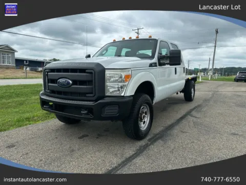 White 2014 Ford F250 Super Duty Crew Cab XL Pickup 4D 8 ft for sale in Lancaster, OH