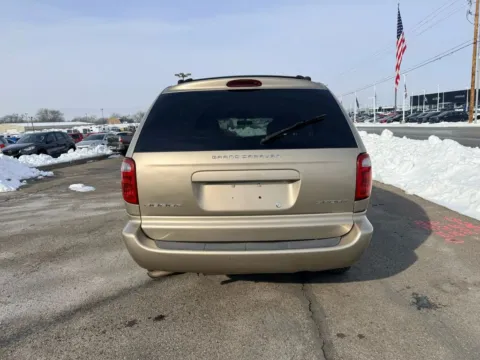 More photos of 2002 Dodge Grand Caravan Passenger Sport Minivan 4D at Instant Auto Sales Lancaster, OH
