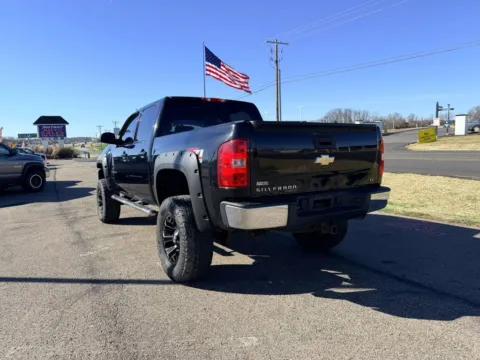 More photos of 2011 Chevrolet Silverado 1500 Crew Cab LT Pickup 4D 5 3/4 ft at Instant Auto Sales Lancaster, OH