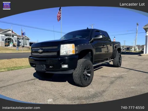 Black 2011 Chevrolet Silverado 1500 Crew Cab LT Pickup 4D 5 3/4 ft for sale in Lancaster, OH
