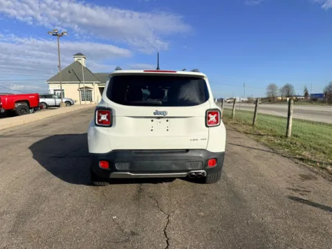More photos of 2017 Jeep Renegade Limited Sport Utility 4D at Instant Auto Sales Lancaster, OH