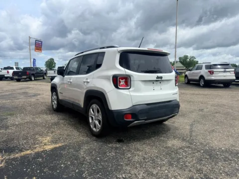 More photos of 2017 Jeep Renegade Limited Sport Utility 4D at Instant Auto Sales Lancaster, OH