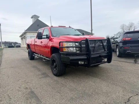 Another view of 2007 Chevrolet Silverado 2500 HD Crew Cab LTZ Pickup 4D 8 ft for sale in Lancaster, OH at Instant Auto Sales Lancaster