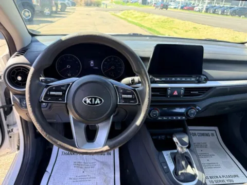 More photos of 2019 Kia Forte LXS Sedan 4D at Instant Auto Sales Lancaster, OH