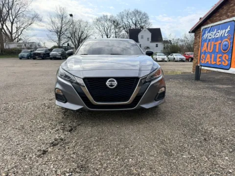Photos of 2020 Nissan Altima 2.5 SR Sedan 4D for sale in Lancaster, OH at Instant Auto Sales Lancaster