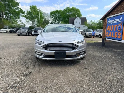 Photos of 2017 Ford Fusion SE Sedan 4D for sale in Lancaster, OH at Instant Auto Sales Lancaster