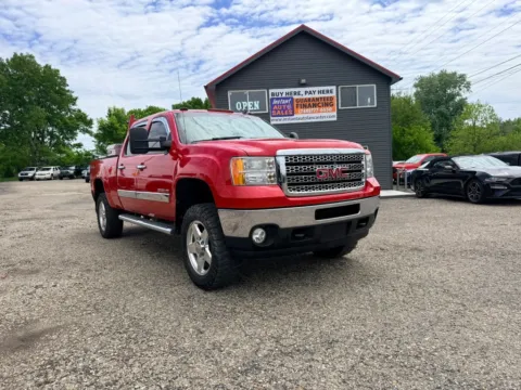 Another view of 2011 GMC Sierra 2500 HD Crew Cab SLT Pickup 4D 6 1/2 ft for sale in Lancaster, OH at Instant Auto Sales Lancaster