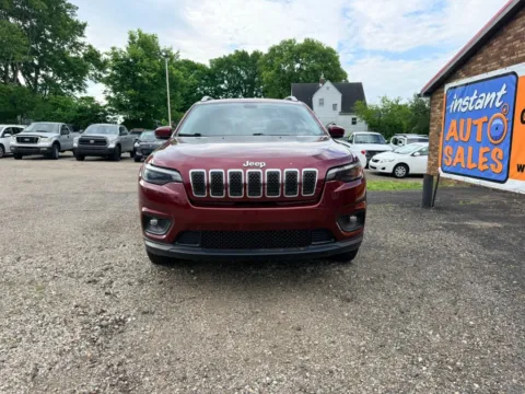 Photos of 2020 Jeep Cherokee Latitude Plus Sport Utility 4D for sale in Lancaster, OH at Instant Auto Sales Lancaster