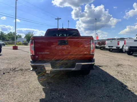 More photos of 2015 GMC Canyon Crew Cab SLT Pickup 4D 5 ft at Instant Auto Sales Lancaster, OH