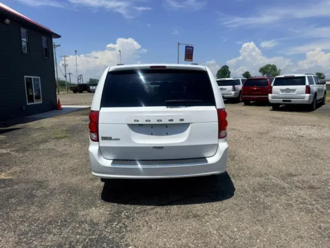 More photos of 2017 Dodge Grand Caravan Passenger SE Minivan 4D at Instant Auto Sales Lancaster, OH