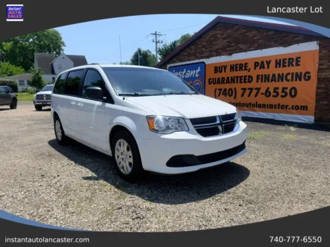White 2017 Dodge Grand Caravan Passenger SE Minivan 4D for sale in Lancaster, OH