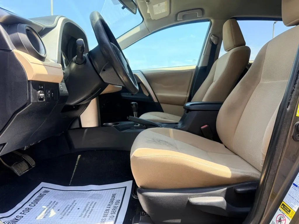 Toyota RAV4 photo 7