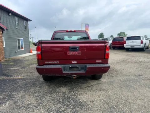 More photos of 2014 GMC Sierra 1500 Crew Cab SLE Pickup 4D 5 3/4 ft at Instant Auto Sales Lancaster, OH