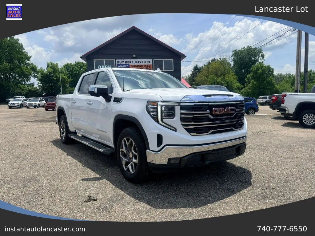 White 2022 GMC Sierra 1500 Crew Cab SLT Pickup 4D 5 3/4 ft for sale in Lancaster, OH