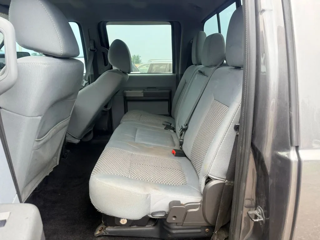 Ford F-250 photo 10