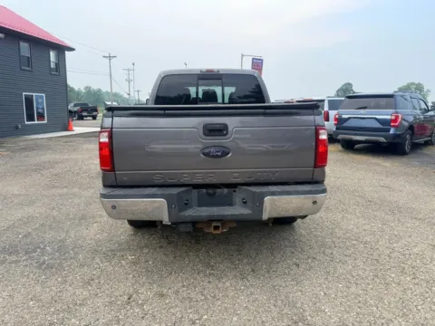 More photos of 2011 Ford F250 Super Duty Crew Cab XLT Pickup 4D 6 3/4 ft at Instant Auto Sales Lancaster, OH
