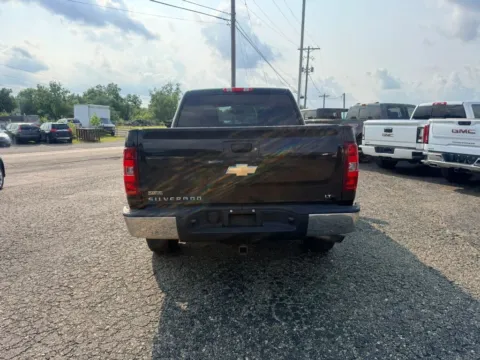 More photos of 2011 Chevrolet Silverado 1500 Crew Cab LT Pickup 4D 5 3/4 ft at Instant Auto Sales Lancaster, OH