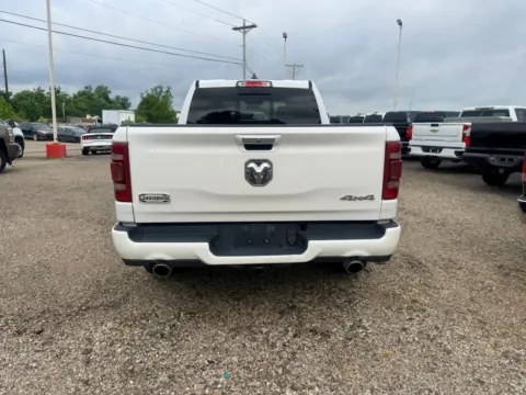 More photos of 2022 Ram 1500 Crew Cab Longhorn Pickup 4D 6 1/3 ft at Instant Auto Sales Lancaster, OH