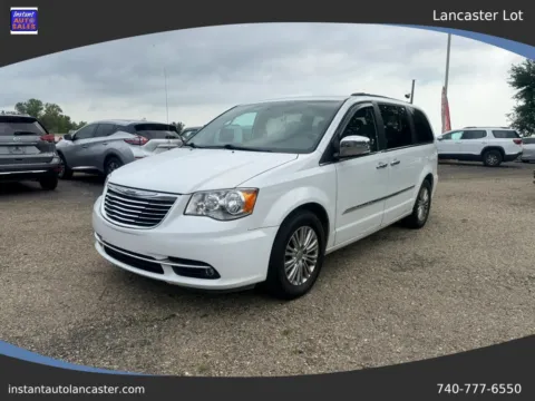 White 2016 Chrysler Town & Country Anniversary Edition Minivan 4D for sale in Lancaster, OH