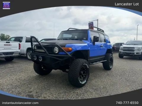 Blue 2007 Toyota FJ Cruiser Sport Utility 2D for sale in Lancaster, OH