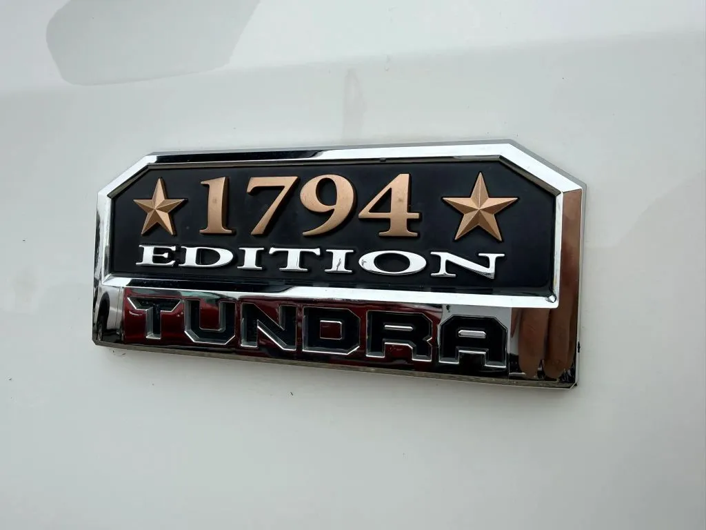 2016 Toyota Tundra Platinum - Photo 13