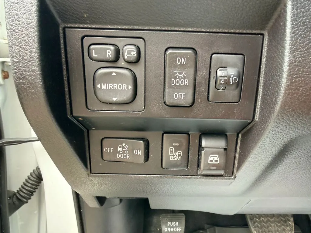 2016 Toyota Tundra Platinum - Photo 12