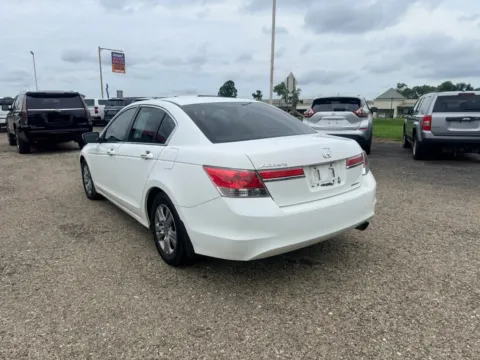 More photos of 2012 Honda Accord SE Sedan 4D at Instant Auto Sales Lancaster, OH