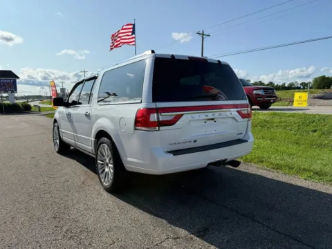 More photos of 2015 Lincoln Navigator L Sport Utility 4D at Instant Auto Sales Lancaster, OH