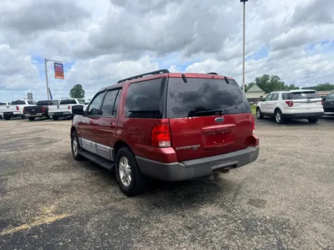 More photos of 2005 Ford Expedition XLT Sport Utility 4D at Instant Auto Sales Lancaster, OH