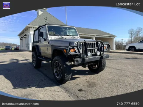 Silver 2000 Jeep Wrangler SE Sport Utility 2D for sale in Lancaster, OH