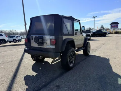 Another view of 2000 Jeep Wrangler SE Sport Utility 2D for sale in Lancaster, OH at Instant Auto Sales Lancaster