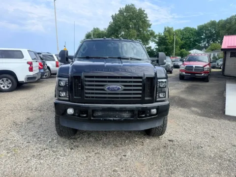 Photos of 2008 Ford F250 Super Duty Crew Cab XLT Pickup 4D 6 3/4 ft for sale in Lancaster, OH at Instant Auto Sales Lancaster