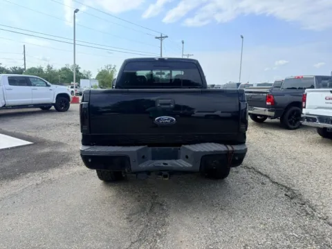 More photos of 2008 Ford F250 Super Duty Crew Cab XLT Pickup 4D 6 3/4 ft at Instant Auto Sales Lancaster, OH
