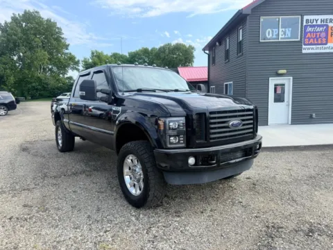 Another view of 2008 Ford F250 Super Duty Crew Cab XLT Pickup 4D 6 3/4 ft for sale in Lancaster, OH at Instant Auto Sales Lancaster