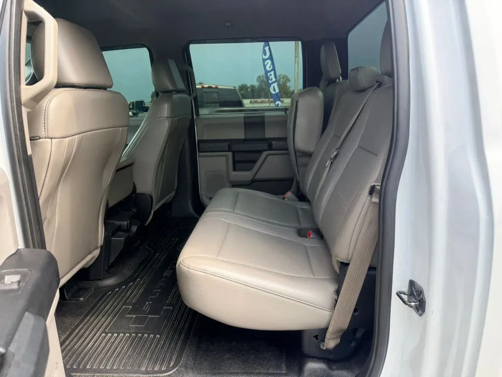 Ford F-250 photo 10